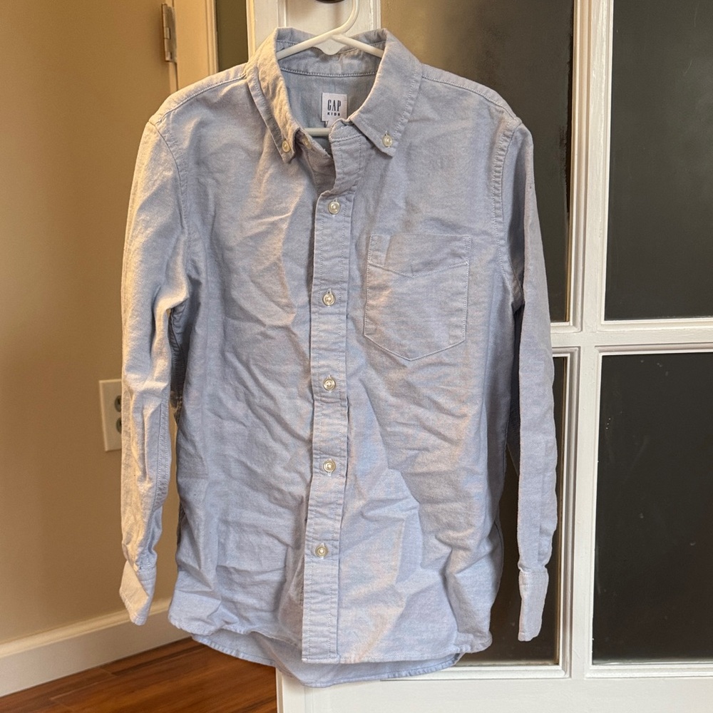 Gapkids boys long sleeve button down oxford shirt light blue